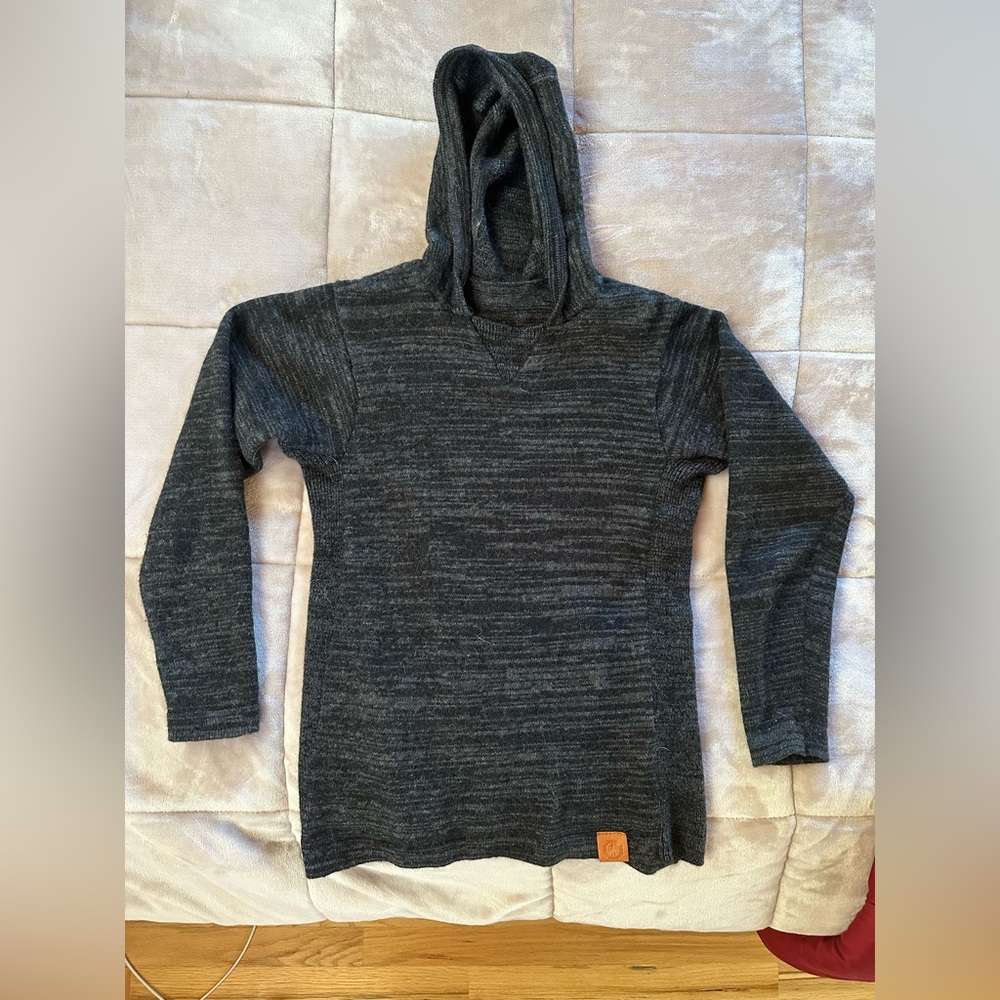 Paka - The Hoodie
